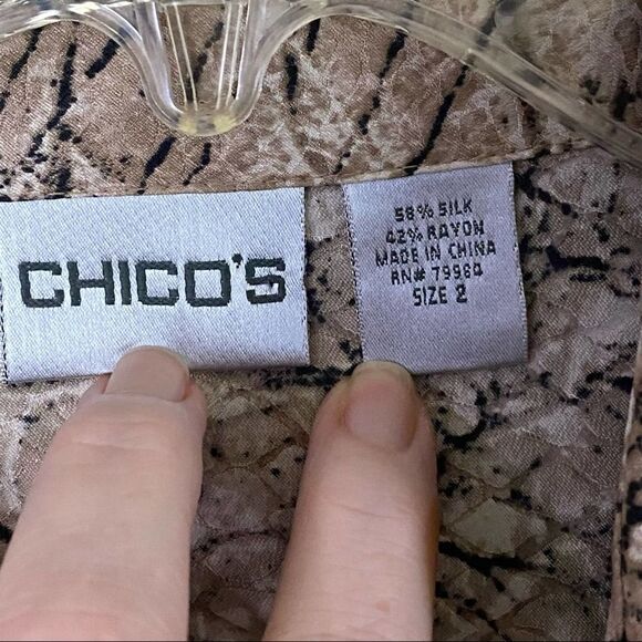 Chico’s Silk Beige Black Snake Print Blouse Medium - Picture 6 of 6